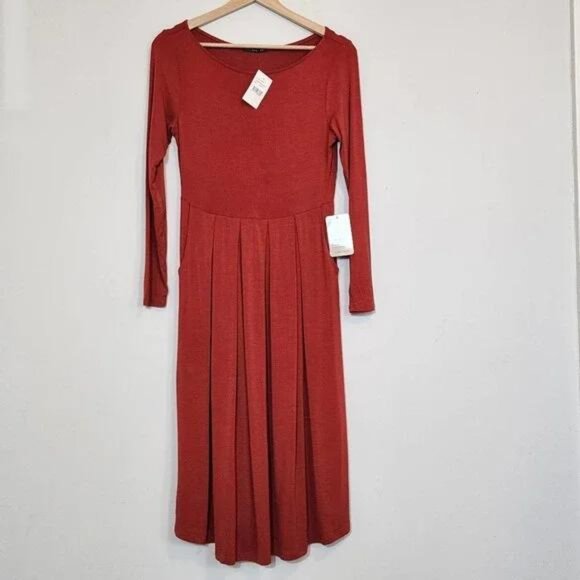 Dresses & Skirts - Boatneck Long Sleeve Midi Jersey Pocket Dress